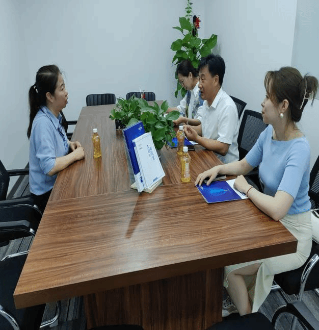 外國(guó)語(yǔ)學(xué)院深化校企合作，開展“訪企拓崗促就業(yè)”教育咨詢專項(xiàng)行動(dòng)