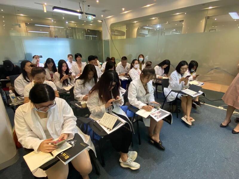 安徽亳州微整形培訓(xùn)機(jī)構(gòu) 在線咨詢學(xué)習(xí)開啟專業(yè)醫(yī)美教育新篇章